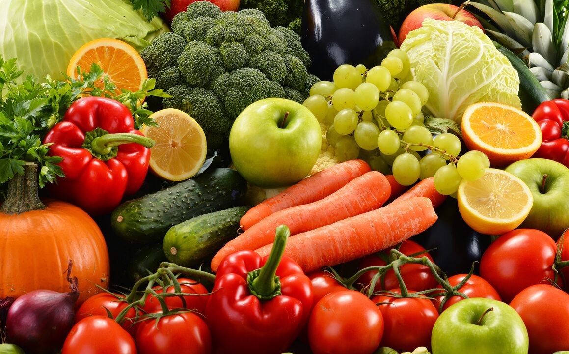 W przypadku zaostrzenia zapalenia pęcherza moczowego menu musi obejmować świeże owoce i warzywa
